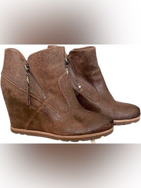 UGG Myrna Wedge Ankle Boot Size 10 Leather Shearling Zip